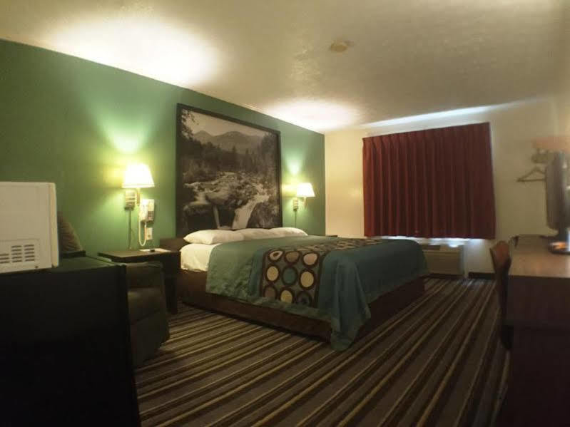 Syracuse Inn East Syracuse Esterno foto
